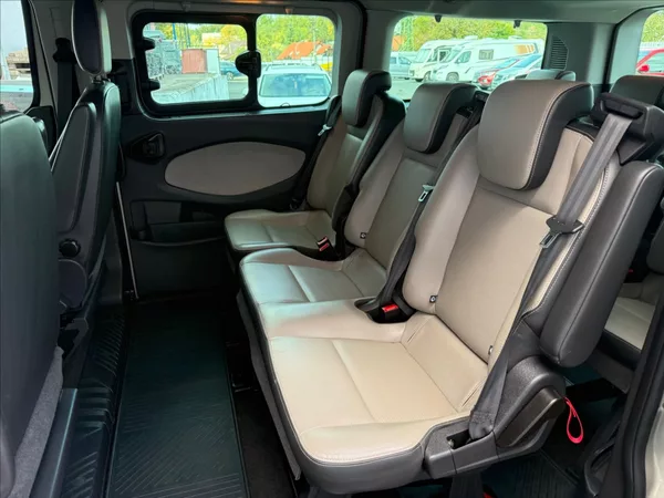 Ford Tourneo Custom 2,2 TitaniumX,92kW,po servisu - foto 19