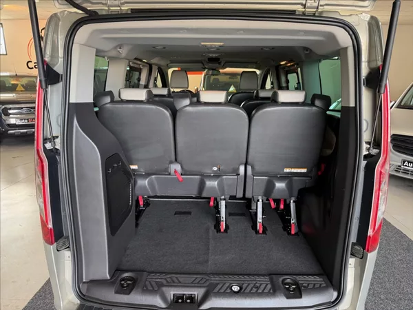 Ford Tourneo Custom 2,2 TitaniumX,92kW,po servisu - foto 24