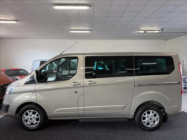 Ford Tourneo Custom 2,2 TitaniumX,92kW,po servisu - foto 3