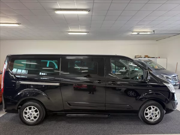 Ford Tourneo Custom 2,2 L2,Titanium,po servisu - foto 4