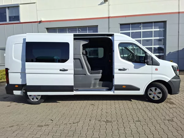 Renault Master CREW VAN L3H2 170k RED 7 míst