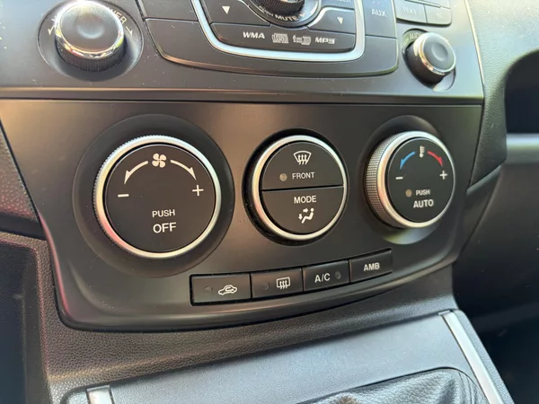 Mazda 5 2.0 Sports-Line - foto 27