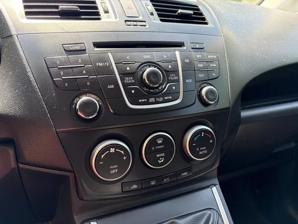 Mazda 5 2.0 Sports-Line - foto 28