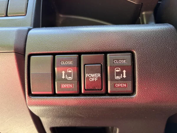 Mazda 5 2.0 Sports-Line - foto 31