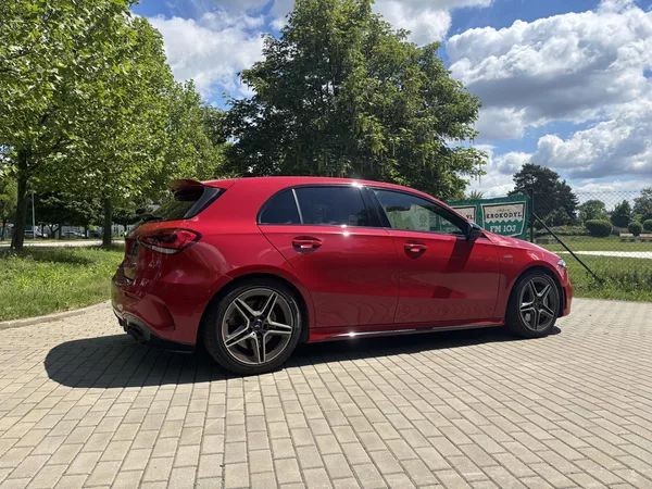 Mercedes-Benz Třídy A A 35 AMG 4Matic - foto 11