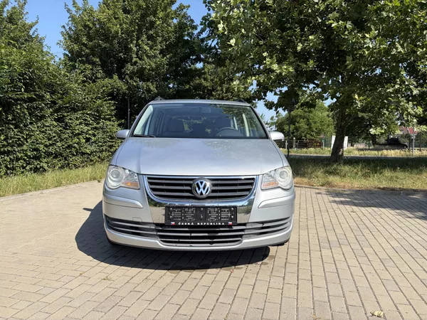 Volkswagen Touran 1.6 75kw Trendline 7 míst - foto 13