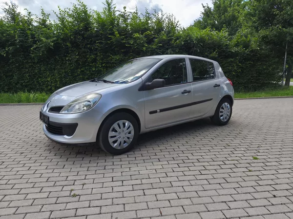 Renault Clio 1.2 confort- nové rozvody - foto 2
