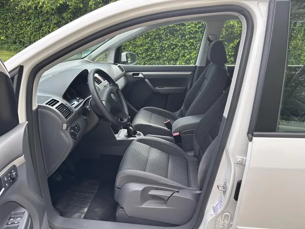 Volkswagen Touran 1.6 75kw Trendline - foto 18
