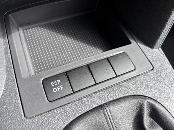 Volkswagen Touran 1.6 75kw Trendline - foto 28
