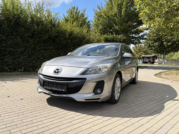 Mazda 3 2.0 Sport Edition - foto 2