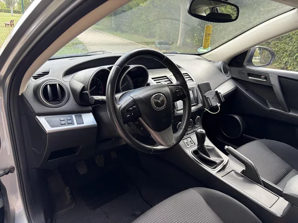 Mazda 3 2.0 Sport Edition - foto 24