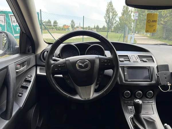 Mazda 3 2.0 Sport Edition - foto 25