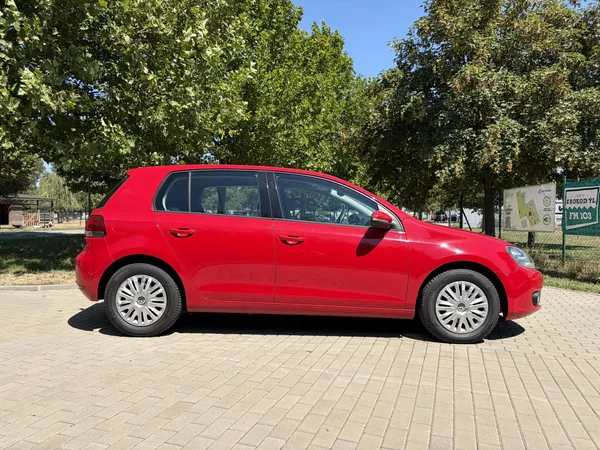 Volkswagen Golf 1.6 75kw Trend - foto 12
