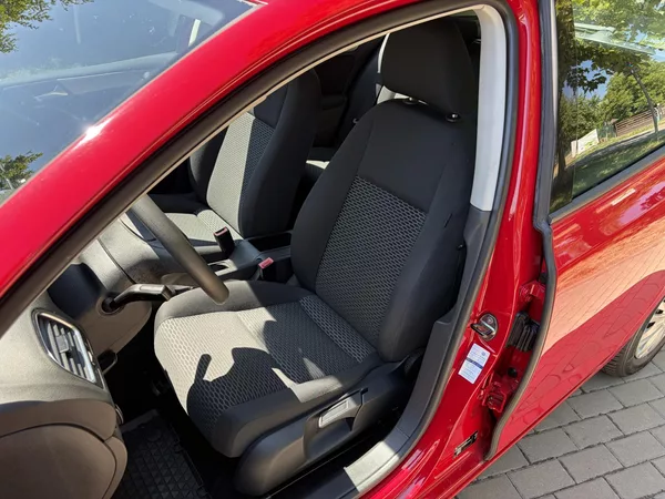 Volkswagen Golf 1.6 75kw Trend - foto 19