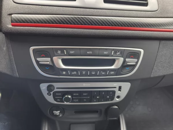 Renault Mégane 2.0 Tce 220 GT - foto 26