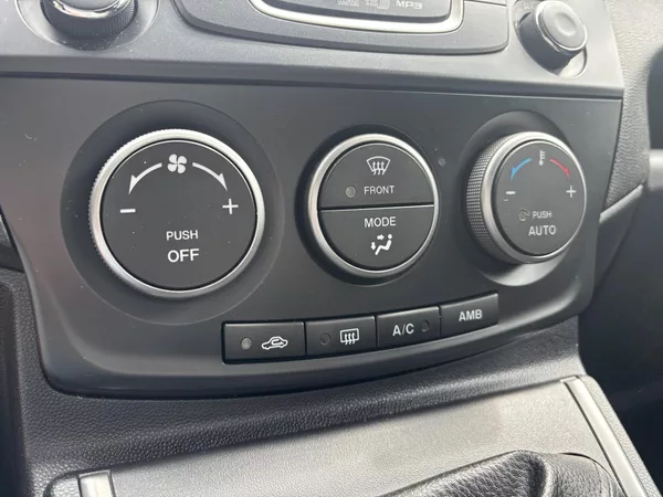 Mazda 5 2.0 Center-Line - foto 27
