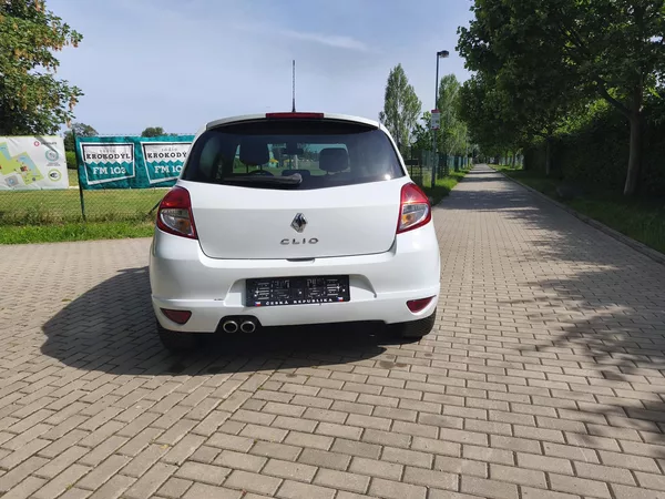 Renault Clio 1.6 GT - foto 9