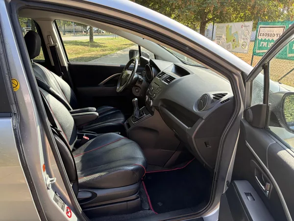 Mazda 5 2.0 Sports-Line - foto 17