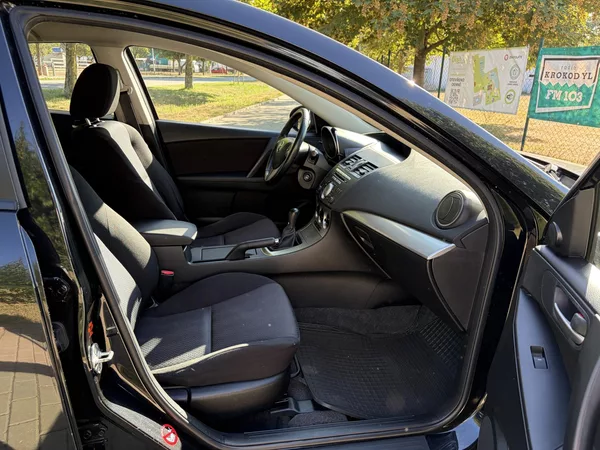 Mazda 3 1.6 Center-Line - foto 19