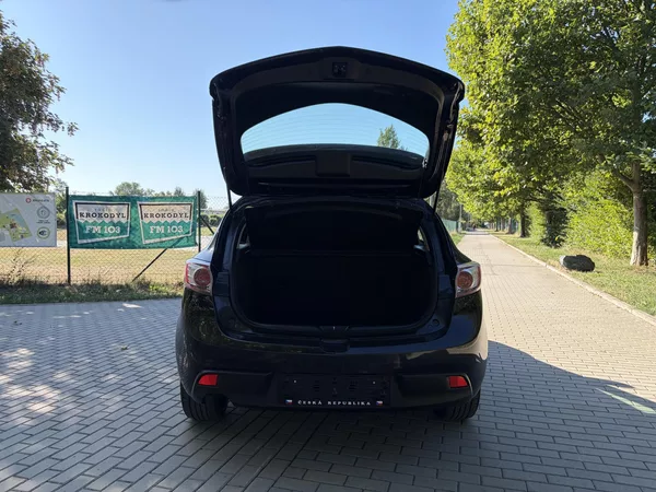 Mazda 3 1.6 Center-Line - foto 23
