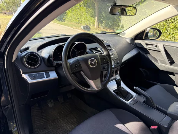 Mazda 3 1.6 Center-Line - foto 24