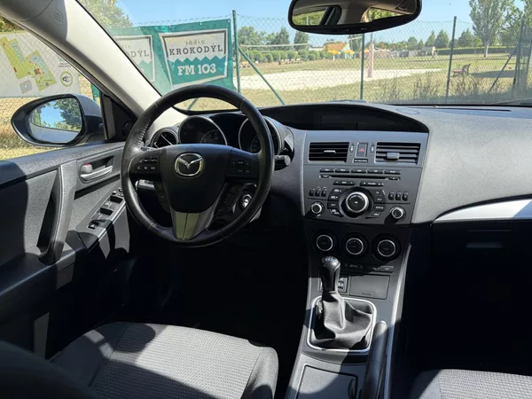 Mazda 3 1.6 Edition - foto 30