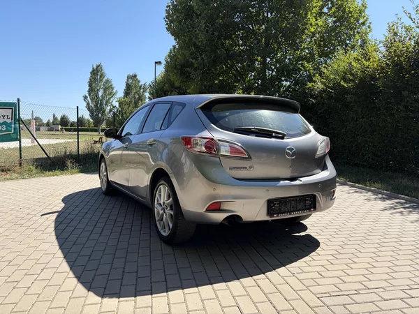 Mazda 3 1.6 Edition - foto 8