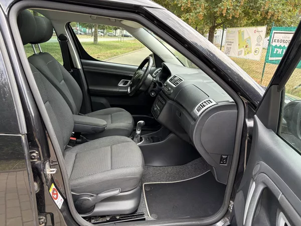 Škoda Roomster 1.6 Scout Plus Edition - foto 22