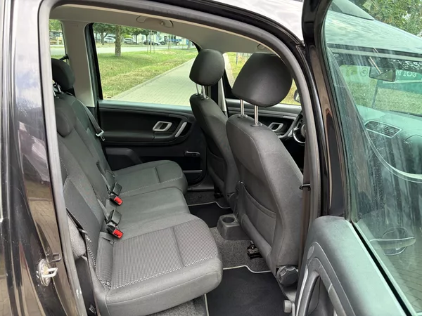 Škoda Roomster 1.6 Scout Plus Edition - foto 23