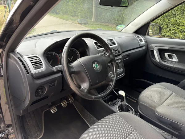 Škoda Roomster 1.6 Scout Plus Edition - foto 26