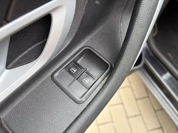 Škoda Roomster 1.6 Scout Plus Edition - foto 27