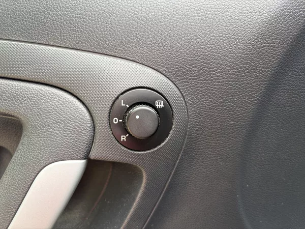 Škoda Roomster 1.6 Scout Plus Edition - foto 28