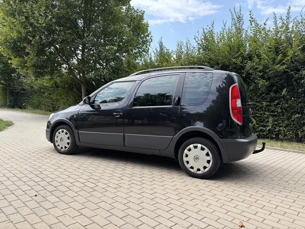 Škoda Roomster 1.6 Scout Plus Edition - foto 6