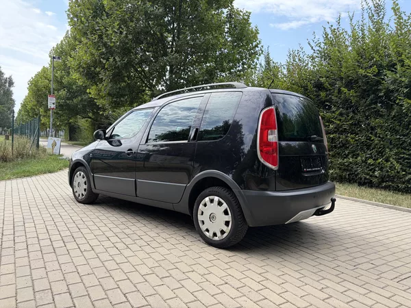 Škoda Roomster 1.6 Scout Plus Edition - foto 7