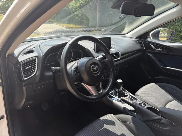 Mazda 3 2.0 Center-Line - foto 18