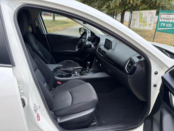 Mazda 3 2.0 Center-Line - foto 22
