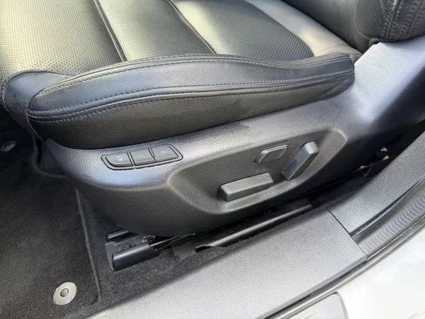 Mazda 6 2.0 Exclusive-Line FACELIFT - foto 19