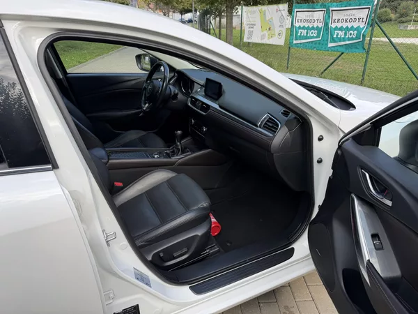 Mazda 6 2.0 Exclusive-Line FACELIFT - foto 24