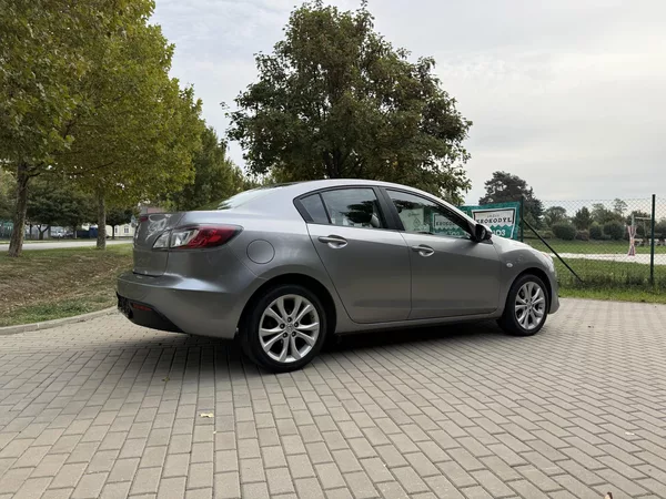 Mazda 3 1.6 Exclusive-Line - foto 11
