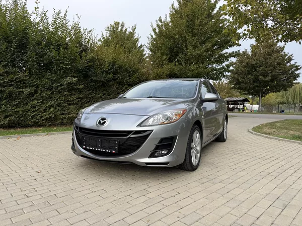 Mazda 3 1.6 Exclusive-Line - foto 2