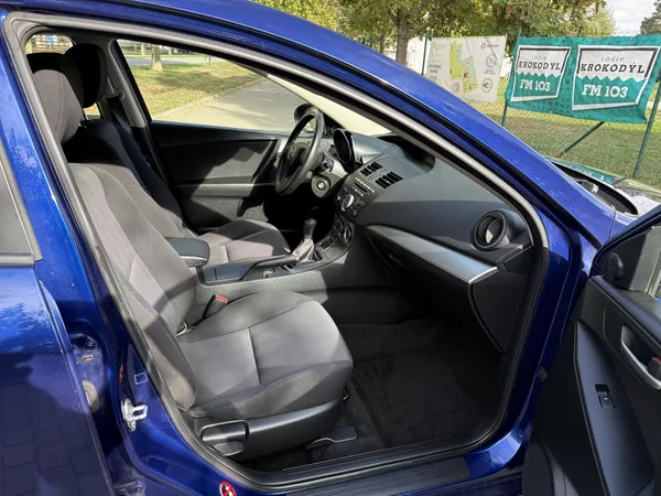 Mazda 3 1.6 High-Line - foto 23