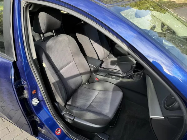Mazda 3 1.6 High-Line - foto 25