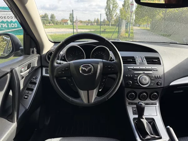 Mazda 3 1.6 High-Line - foto 26