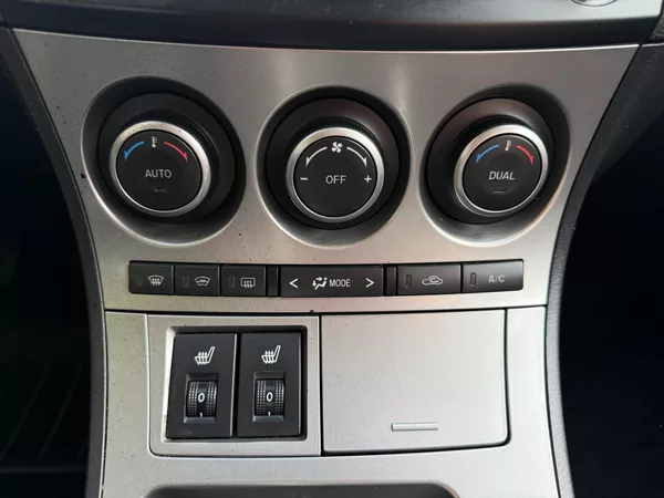 Mazda 3 1.6 High-Line - foto 30
