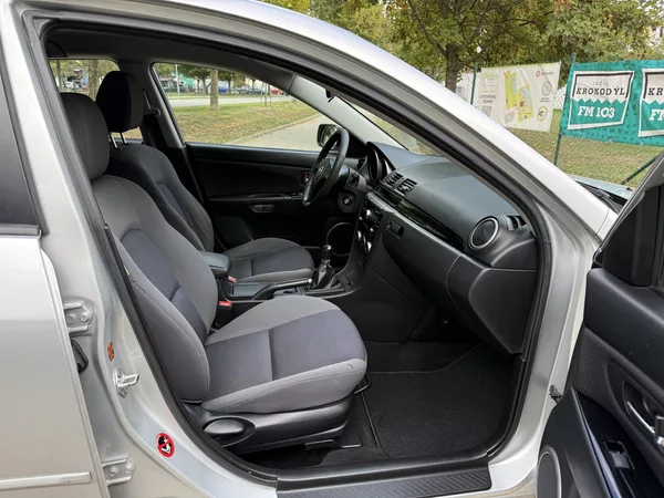 Mazda 3 2.0 Sport Active - foto 22