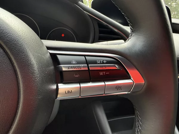 Mazda 3 2.0 e-Skyactiv-X Mild-Hybrid - foto 33