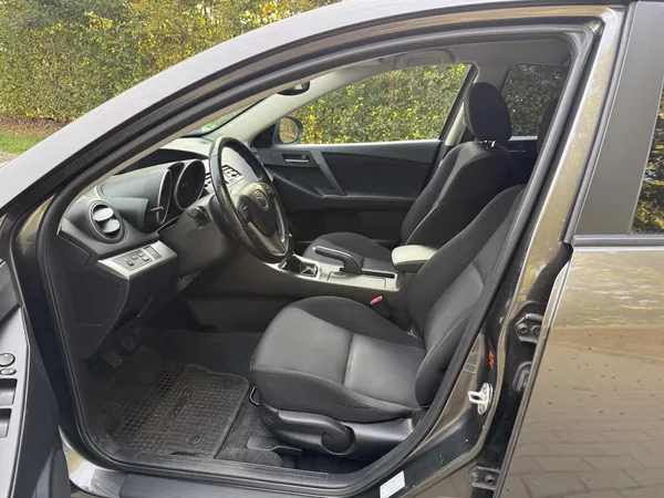Mazda 3 2.0 Exclusive-Line - foto 20