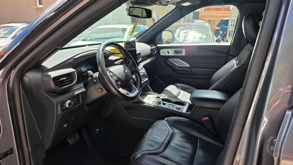 Ford Explorer 3.0 EcoBoost 336 kW PHEV 7míst - foto 10