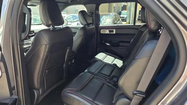 Ford Explorer 3.0 EcoBoost 336 kW PHEV 7míst - foto 11