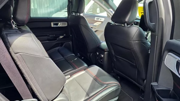 Ford Explorer 3.0 EcoBoost 336 kW PHEV 7míst - foto 16